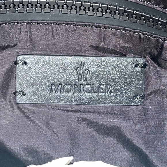 Moncler Makaio Weekend Duffle Bag Unisex - Picture 8 of 13